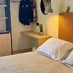 Yria Hotel 2*