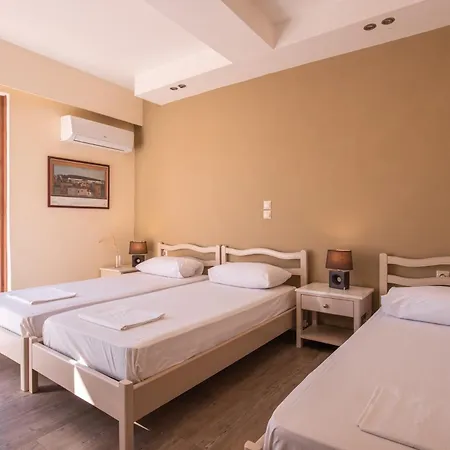 Yria Hotel 2*