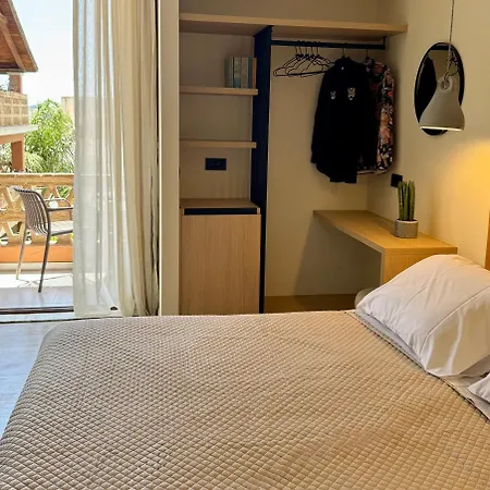 Hotel Yria